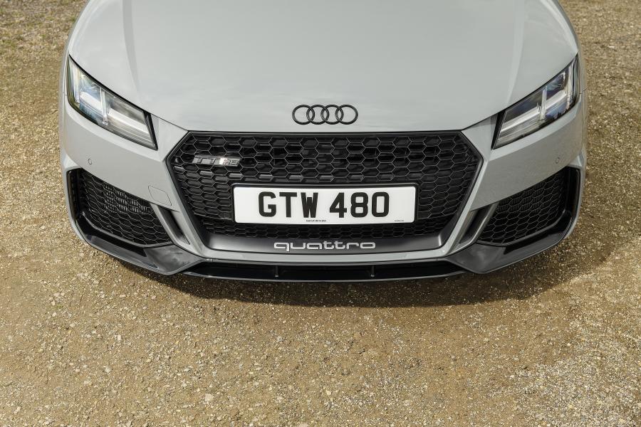 Детали экстерьера Audi TT RS Roadster (8S) 2019 года  (UK) (фото 24 из 36)